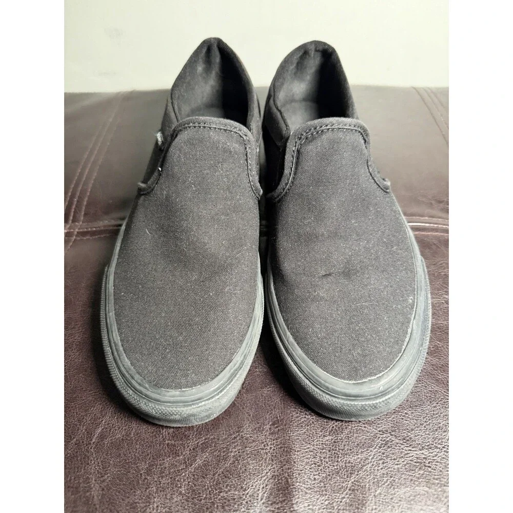 Vans Classic Slip On Women’s Size 8 Black Casual Skate Canvas Shoes Sneakers - Picture 2 of 6